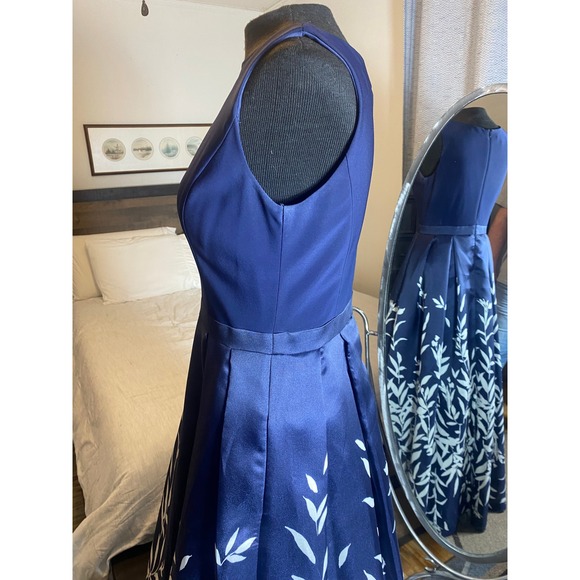 Morgan & Co. Gown Womens 9/10 Maxi Dress Floral Print Sleeveless Navy Blue - Picture 9 of 16